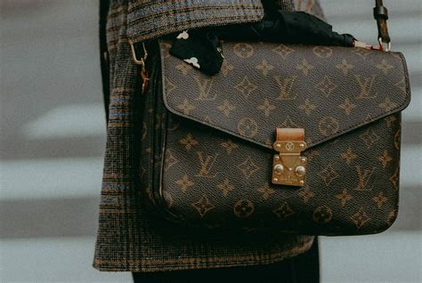 louis vuitton tassen nep|Neppe Louis Vuitton herkennen (5 simpele Manieren) .